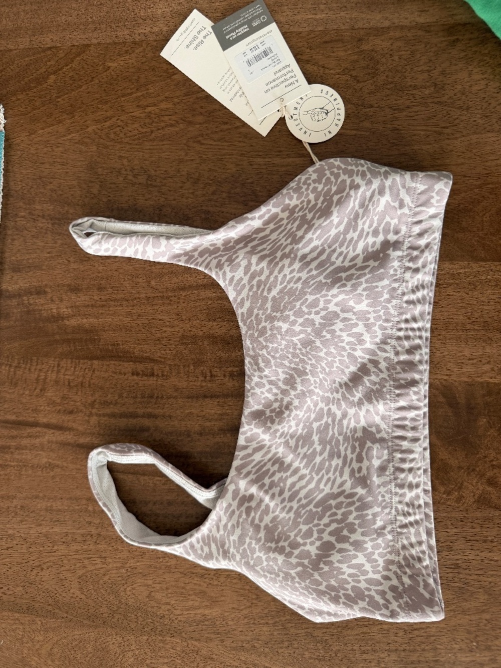 NWT Vuori Micro Houndstooth Sports Bra Natural Size Large